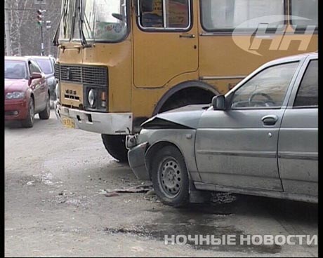 Пассажирский автобус, ехавший в сторону малой родины Мишарина, попал в ДТП. Все обстоятельства и последствия аварии 